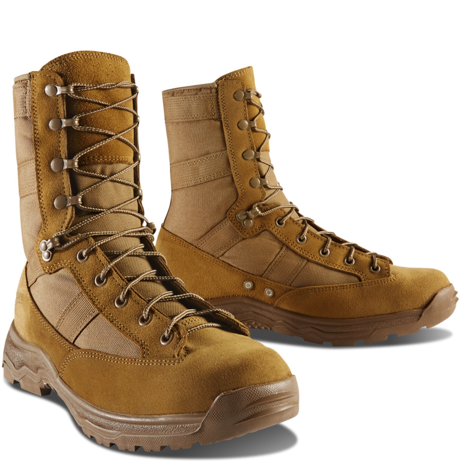 Danner Reckoning Safe to Fly 8 Coyote Hot