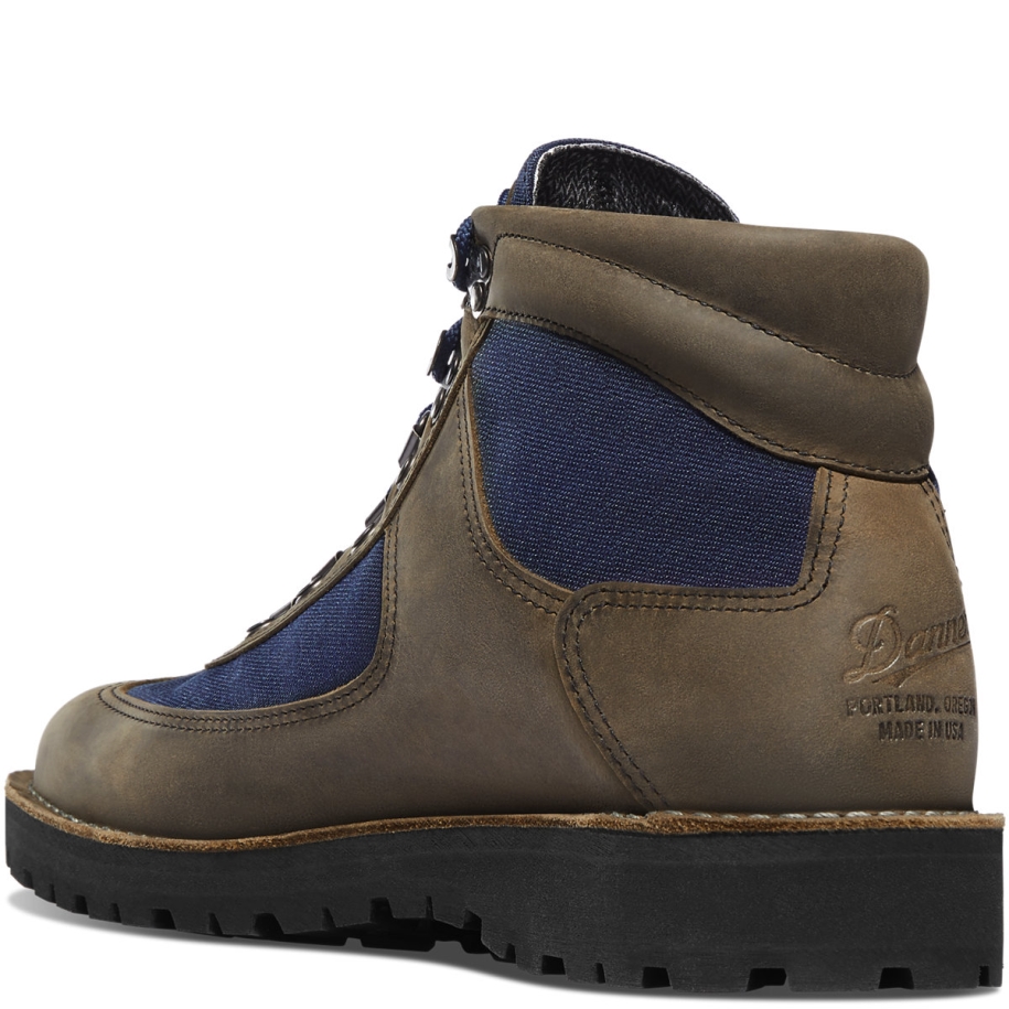 Feather Light Gunmetal Danner
