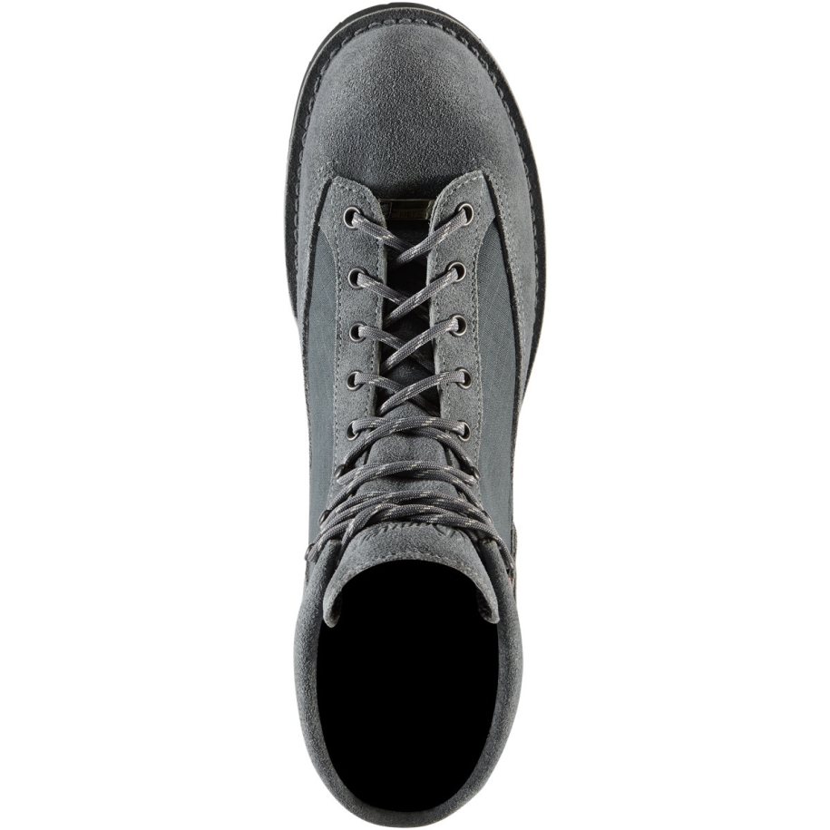 Light and wander Danner