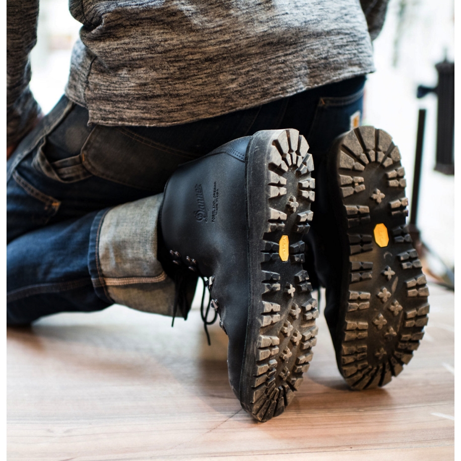Mountain Light Black Danner