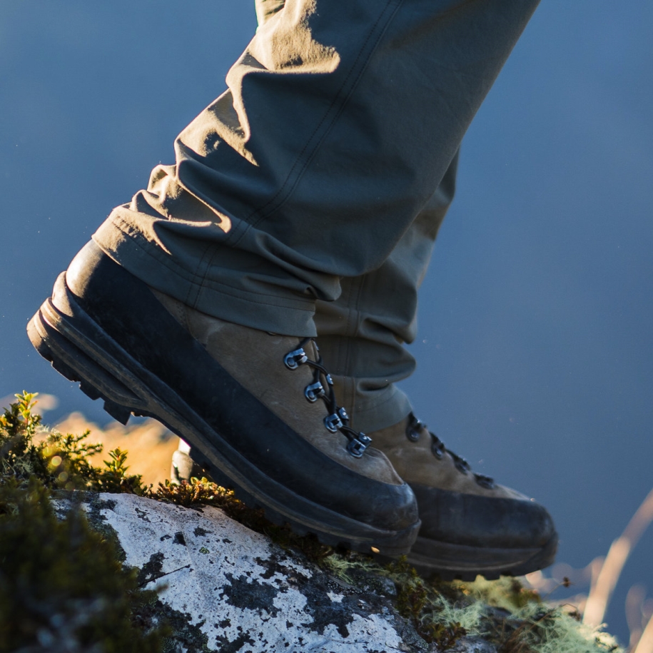 Thorofare 10 Sage Danner