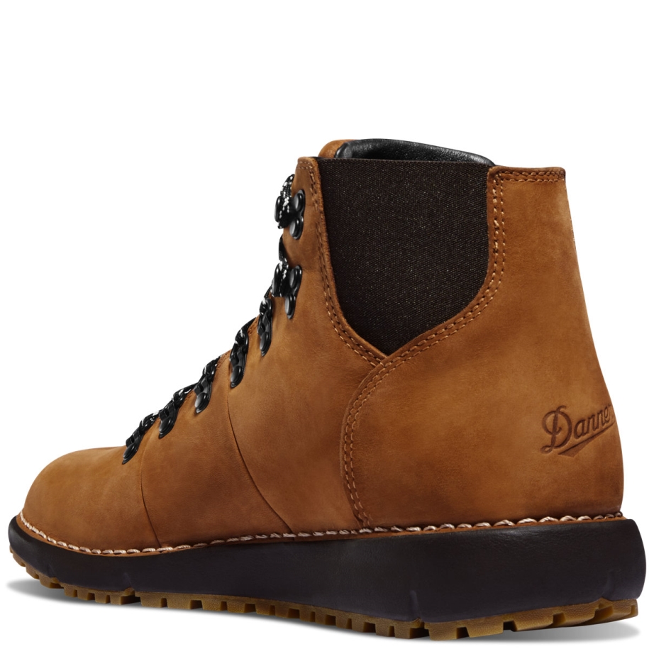 Vertigo 917 Roasted Pecan Danner