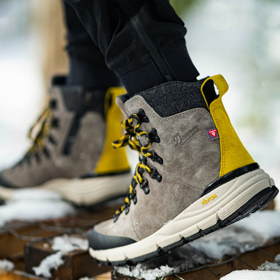 Women's Arctic 600 Side-Zip 7 Driftwood/Yellow 200G Danner